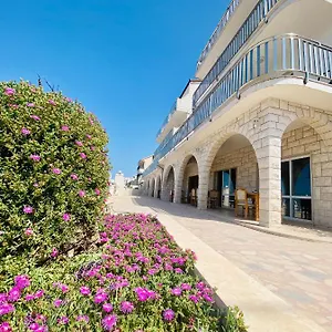 Buenavista House Trogir 3*, Mastrinka Horvátország